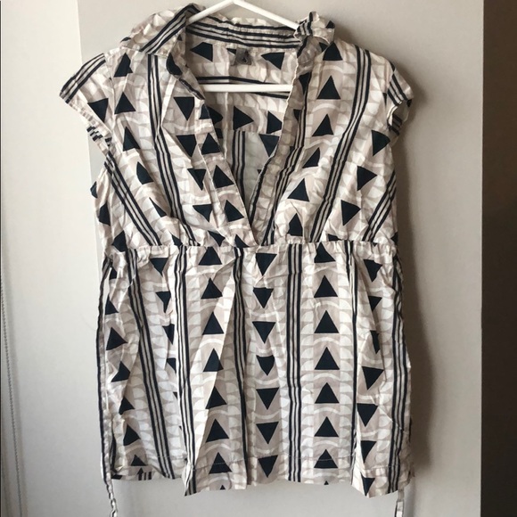 Empire waist geometric old navy top - Picture 1 of 2